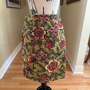 Ann Taylor LOFT Pencil Skirt Size 2 Flowers Leaves Green Orange Yellow
